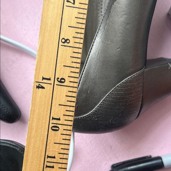 Classic Low Block Heel Pumps in Dark Gray - Picture 8 of 9